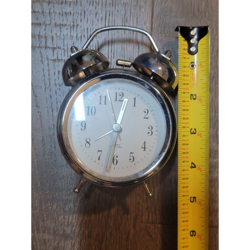 Twin Bell Alarm Clock Silver Chrome Analog Quartz Desk Table Retro Style